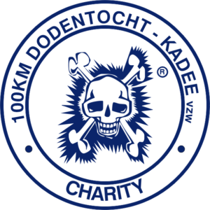 Een blauw logo van de Dodentocht, een doodshoofd met twee botten erdoorheen. 